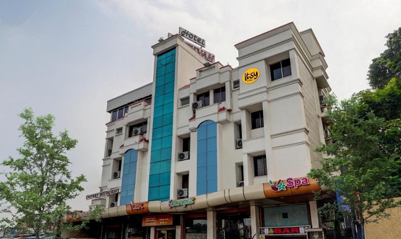 Itsy Hotels Coastal Grand Sathyam Fort Exterior foto